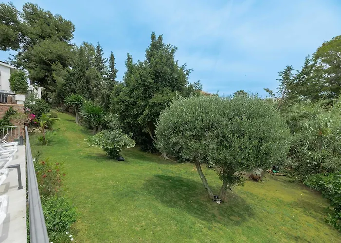 Beachside In Carib Playa Вілла *