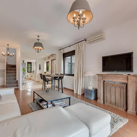Villa Beachside In Carib Playa