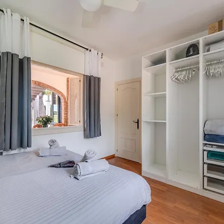 Beachside In Carib Playa Вилла