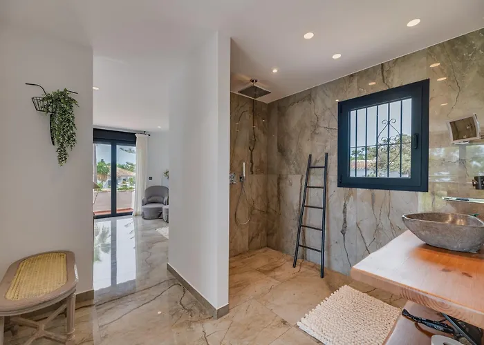 Villa Beachside In Carib Playa Marbella